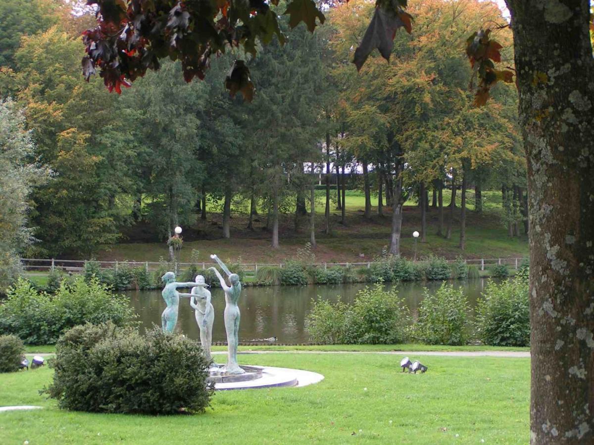 Gite des 2 chênes entre Avenue verte, Lacs, Piscine et Casino Forges-les-Eaux Extérieur photo